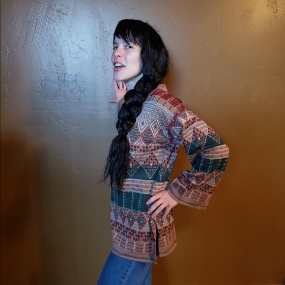 Vintage Geometric Sweater - Picture 3 of 6